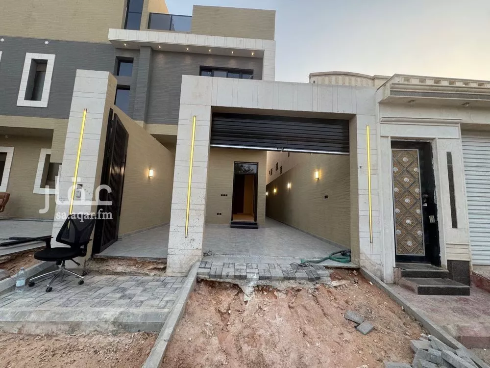 دور للبيع في شارع أبي المعالي بن حنيفة, حي الخليج, مدينة الرياض, منطقة الرياض 1 صورة