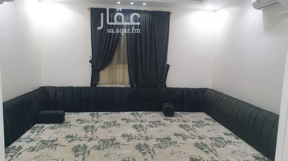 فيلا للإيجار في شارع محمد بن علي الشيبي, حي الرمال, مدينة الرياض, منطقة الرياض 1 صورة