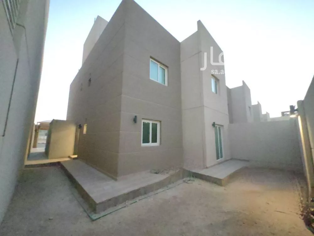 فيلا للبيع في شارع إبراهيم الموسكي, حي مطار الملك خالد الدولي, مدينة الرياض, منطقة الرياض 1 صورة