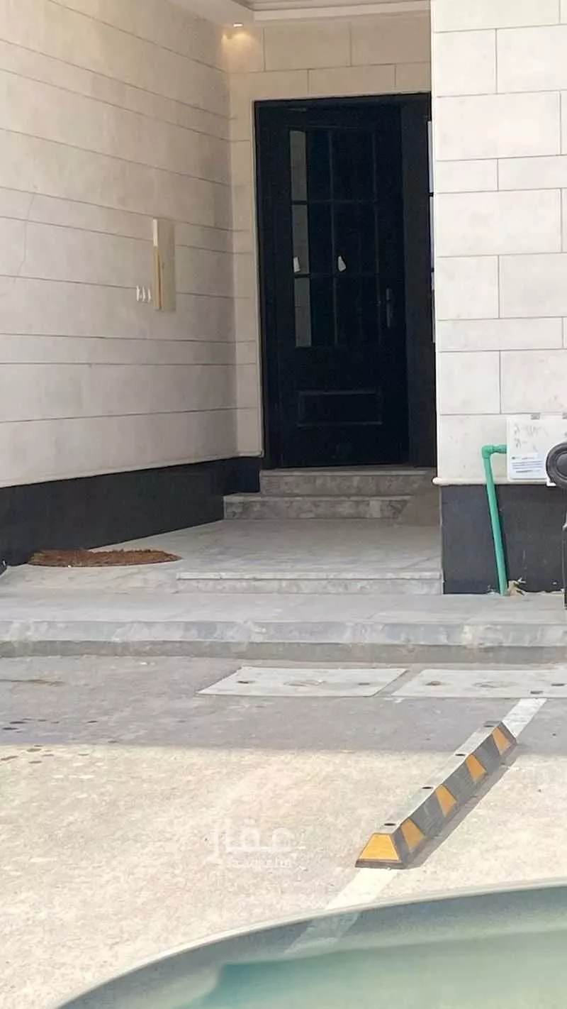 شقة للبيع في شارع عقبه بن عثمان بن خلده, حي العوالي, مدينة الرياض, منطقة الرياض 1 صورة