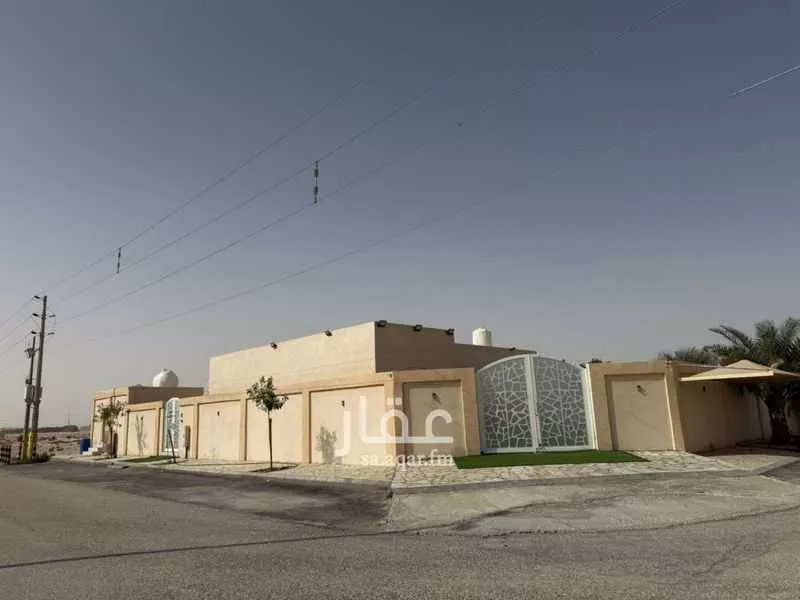 دور للبيع في حي خور الذيابه, مدينة بقيق, المنطقة الشرقية 1 صورة