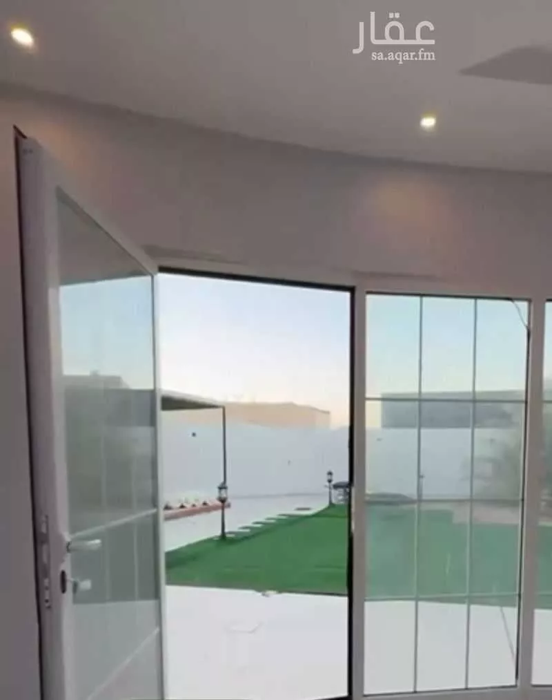 دور للبيع في شارع الصلاح ، حي الملك فهد ، عنيزة ، عنيزة 1 صورة