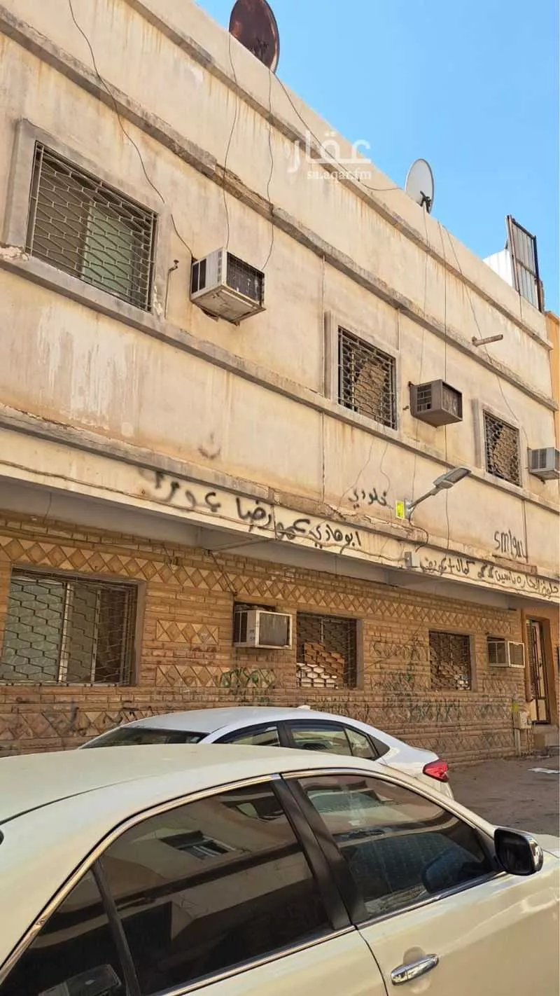 عمارة للبيع في شارع ابن كريز ، حي غبيرة ، الرياض ، منطقة الرياض 1 صورة