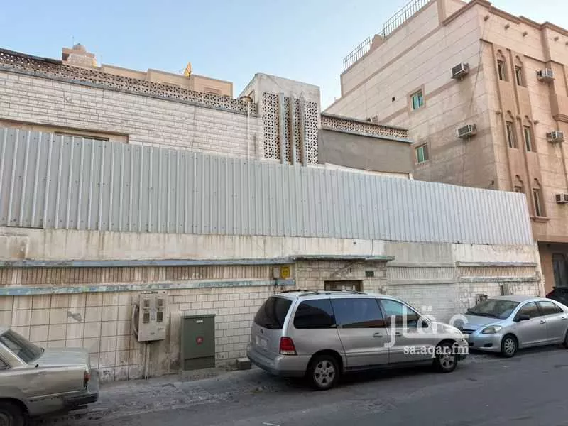 عمارة للبيع في شارع المقداد بن الاسود, حي العمامرة, مدينة الدمام, المنطقة الشرقية 1 صورة