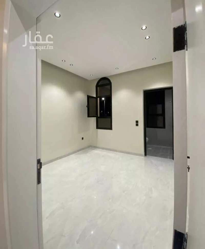 فيلا للإيجار في شارع الاحوص بن مسعود, حي الشراع, مدينة الخبر, المنطقة الشرقية 1 صورة