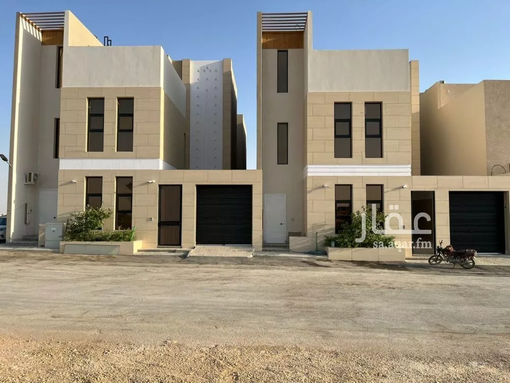 فيلا للبيع في شارع أحمد الكازروني, حي المهدية, مدينة الرياض, منطقة الرياض 1 صورة