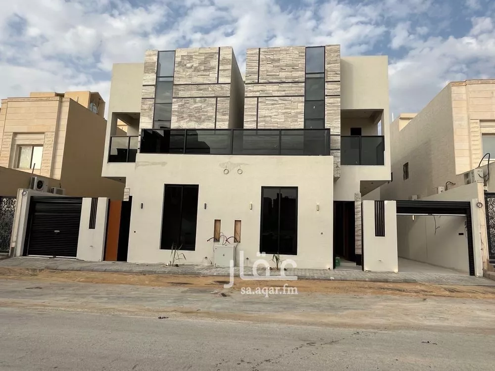 فيلا للبيع في شارع عبدالقادر بن عبدالوارث, حي المهدية, مدينة الرياض, منطقة الرياض 1 صورة