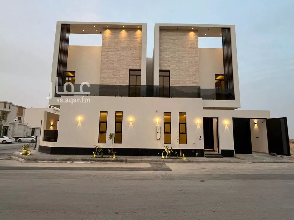 فيلا للبيع في شارع أحمد مفتي المكي الحنفي, حي المهدية, مدينة الرياض, منطقة الرياض 1 صورة