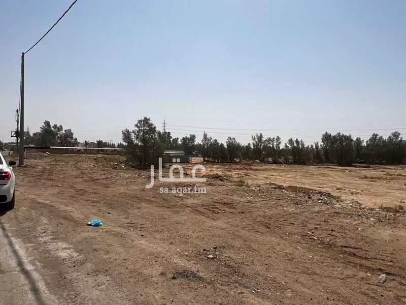 أرض للبيع في شارع الملك فهد الفرعي, حي النقع الشرقي, مدينة بريده, منطقة القصيم 1 صورة