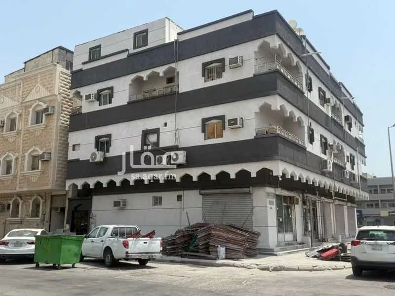 عمارة للبيع في شارع الثالث والعشرون, حي الثقبة, مدينة الخبر, المنطقة الشرقية 1 صورة