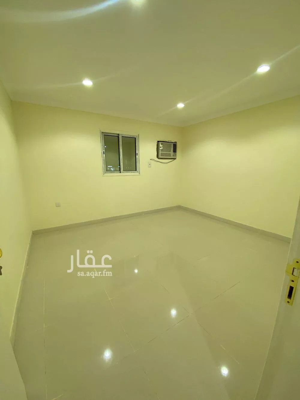 شقة للإيجار في شارع زهير بن قـيس, حي طيبة, مدينة الدمام, المنطقة الشرقية 1 صورة