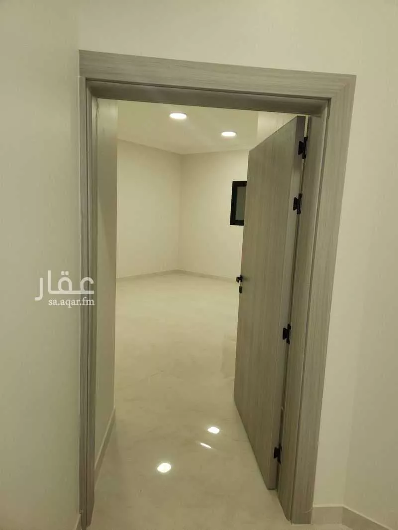 شقة للإيجار في شارع زايد ابن سلطان نهيان, حي المدينة, مدينة الرس, منطقة القصيم 1 صورة