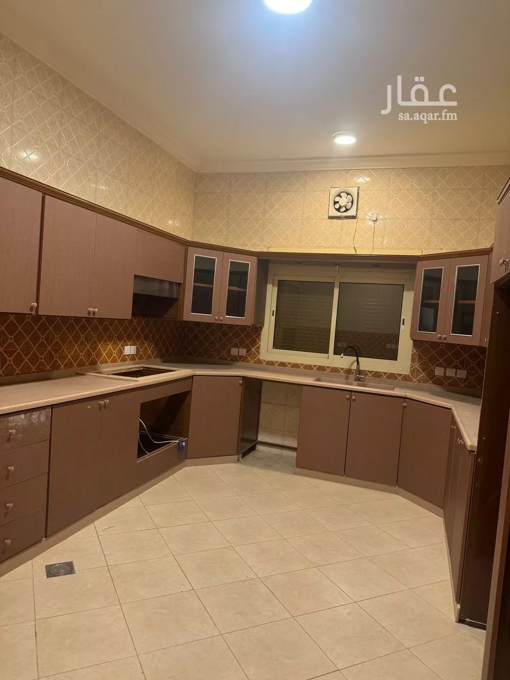 فيلا للإيجار في شارع علي المغربي, حي الشراع, مدينة جدة, منطقة مكة المكرمة 1 صورة