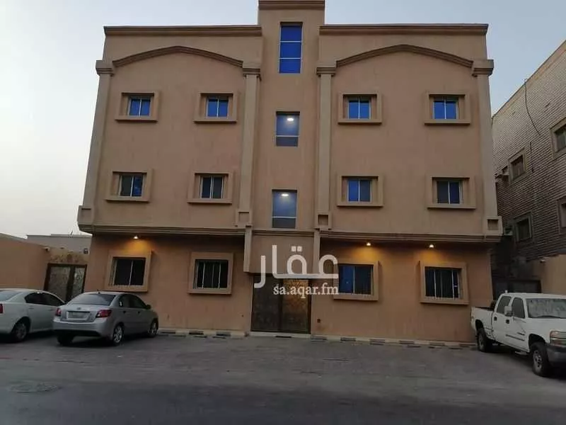 عمارة للبيع في شارع عباد بن عوام ، حي الأثير ، الدمام ، الدمام 1 صورة