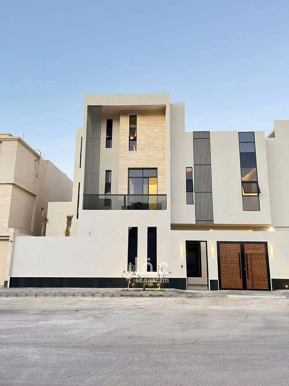 فيلا للبيع في شارع أبي عروة, حي المهدية, مدينة الرياض, منطقة الرياض 1 صورة