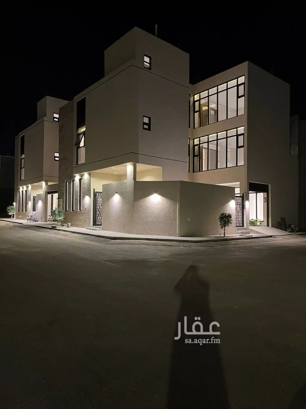 فيلا للبيع في شارع أحمد الزنجاني, حي المهدية, مدينة الرياض, منطقة الرياض 1 صورة