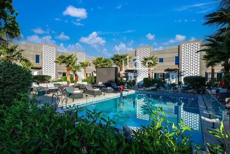 فيلا للإيجار في شارع أبي زرعة, حي القيروان, مدينة الرياض, منطقة الرياض 1 صورة