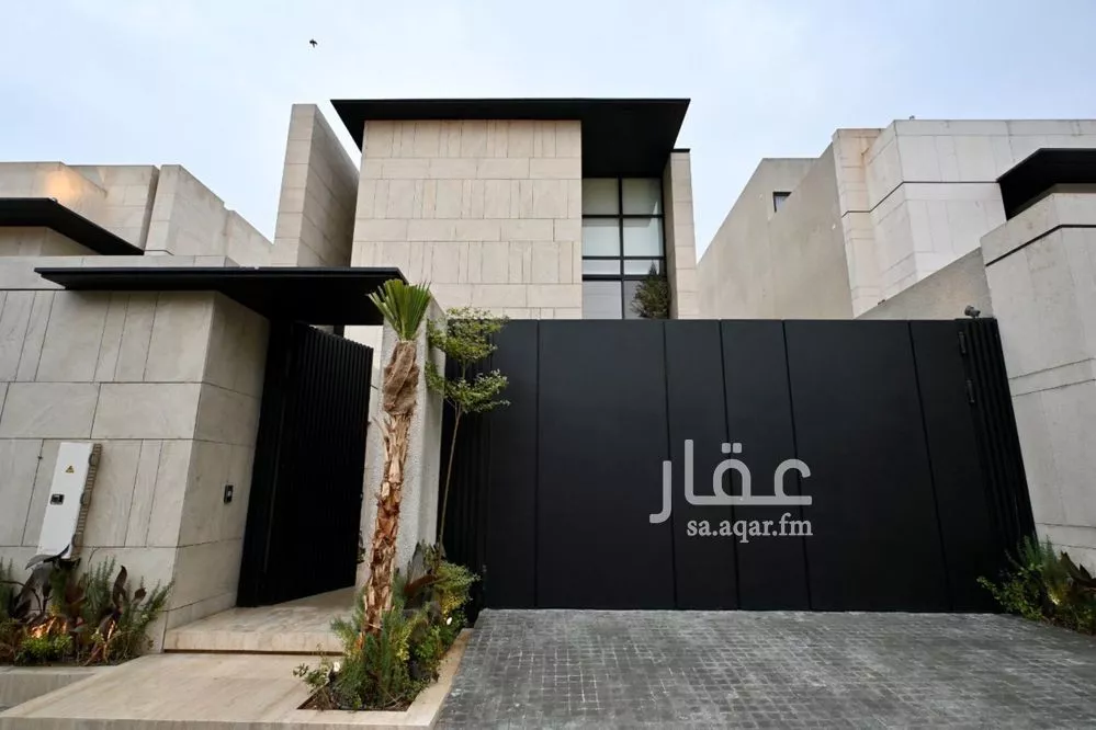 فيلا للبيع في شارع رقم 168, حي الملقا, مدينة الرياض, منطقة الرياض 1 صورة