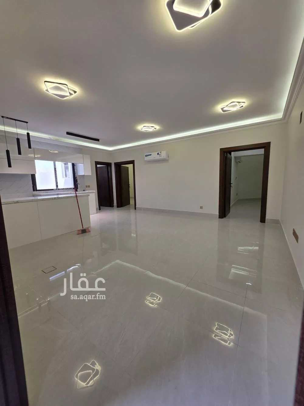 شقة للإيجار في شارع عبدالله بن علي العمودي, حي القيروان, مدينة الرياض, منطقة الرياض 1 صورة