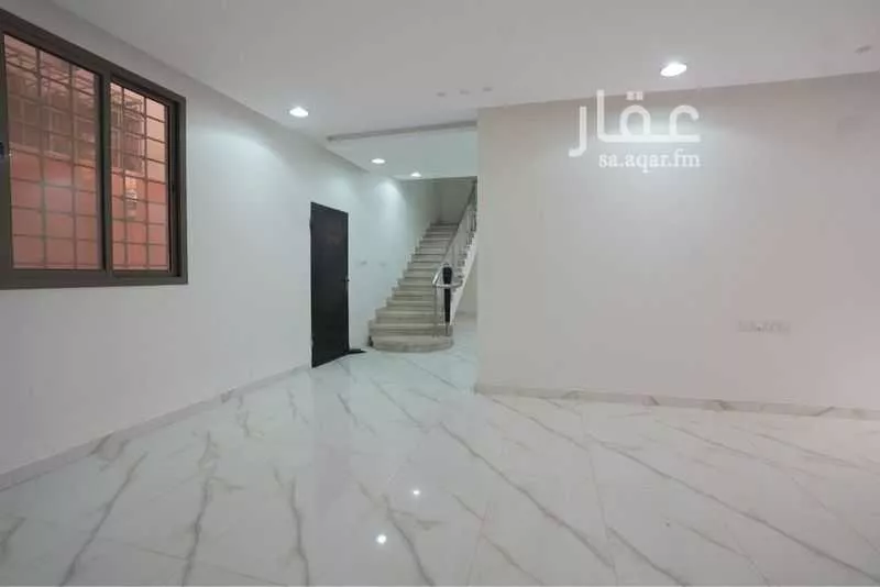 فيلا للبيع في شارع أرام, حي القادسية, مدينة الرياض, منطقة الرياض 1 صورة