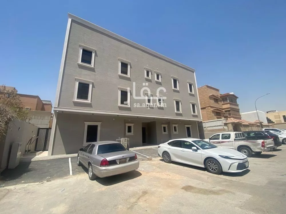 عمارة للإيجار في شارع بدر المزني, حي الضباط, مدينة الرياض, منطقة الرياض 1 صورة