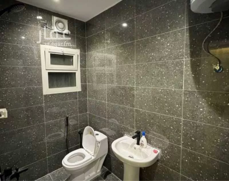 شقة للإيجار في شارع الامير فيصل بن عبدالله بن عبدالرحمن, حي حطين, مدينة الرياض, منطقة الرياض 1 صورة