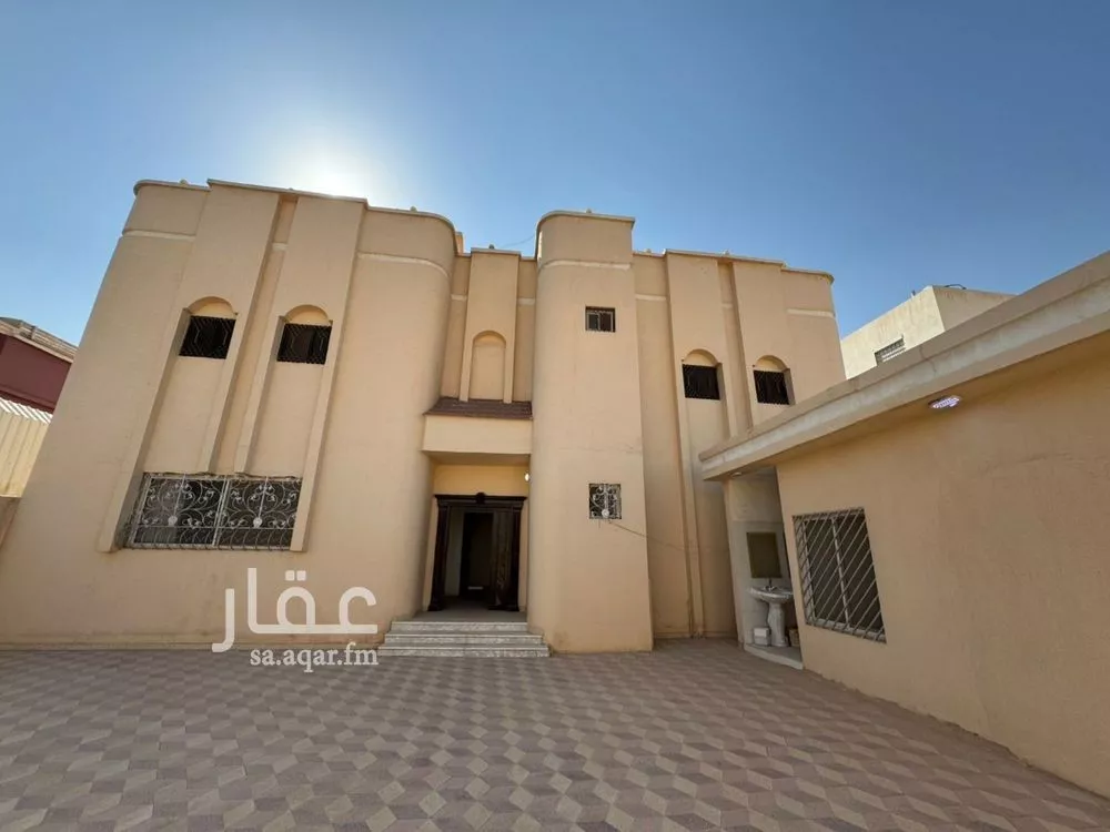 فيلا للبيع في شارع عبدالله بن عمر, حي النسيم الغربي, مدينة الرياض, منطقة الرياض 1 صورة