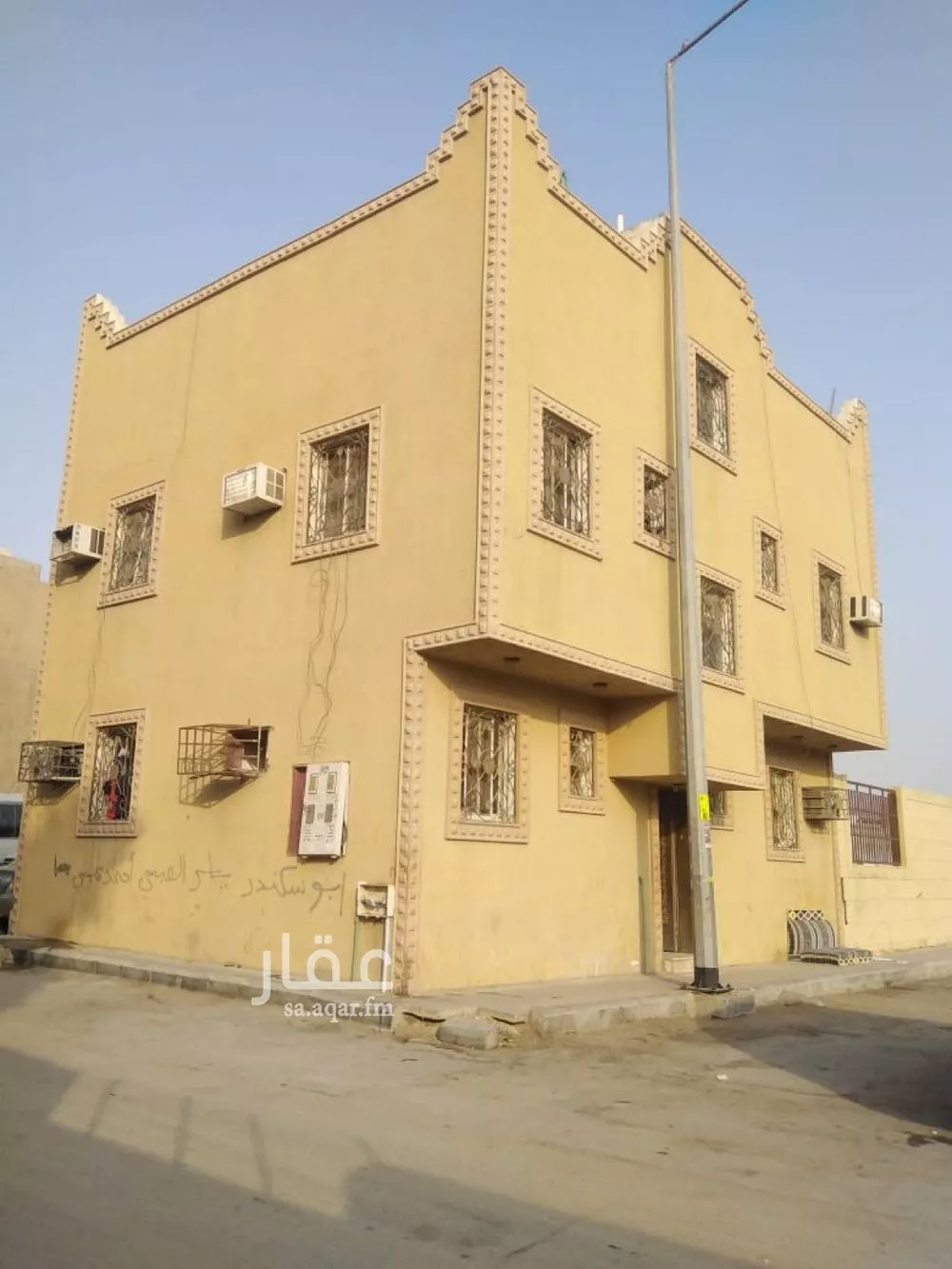 عمارة للبيع في شارع احمد التونسي, حي العود, مدينة الرياض, منطقة الرياض 1 صورة