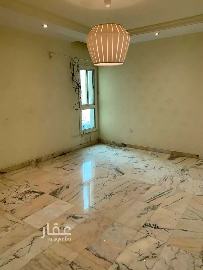 شقة للبيع في شارع شارعرافع بن زيد بن كرز, حي الشوقية, مدينة مكه المكرمه, منطقة مكة المكرمة 1 صورة