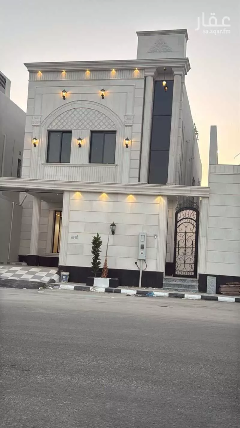 فيلا للبيع في شارع العام, حي الرحبة, مدينة الطائف, منطقة مكة المكرمة 1 صورة