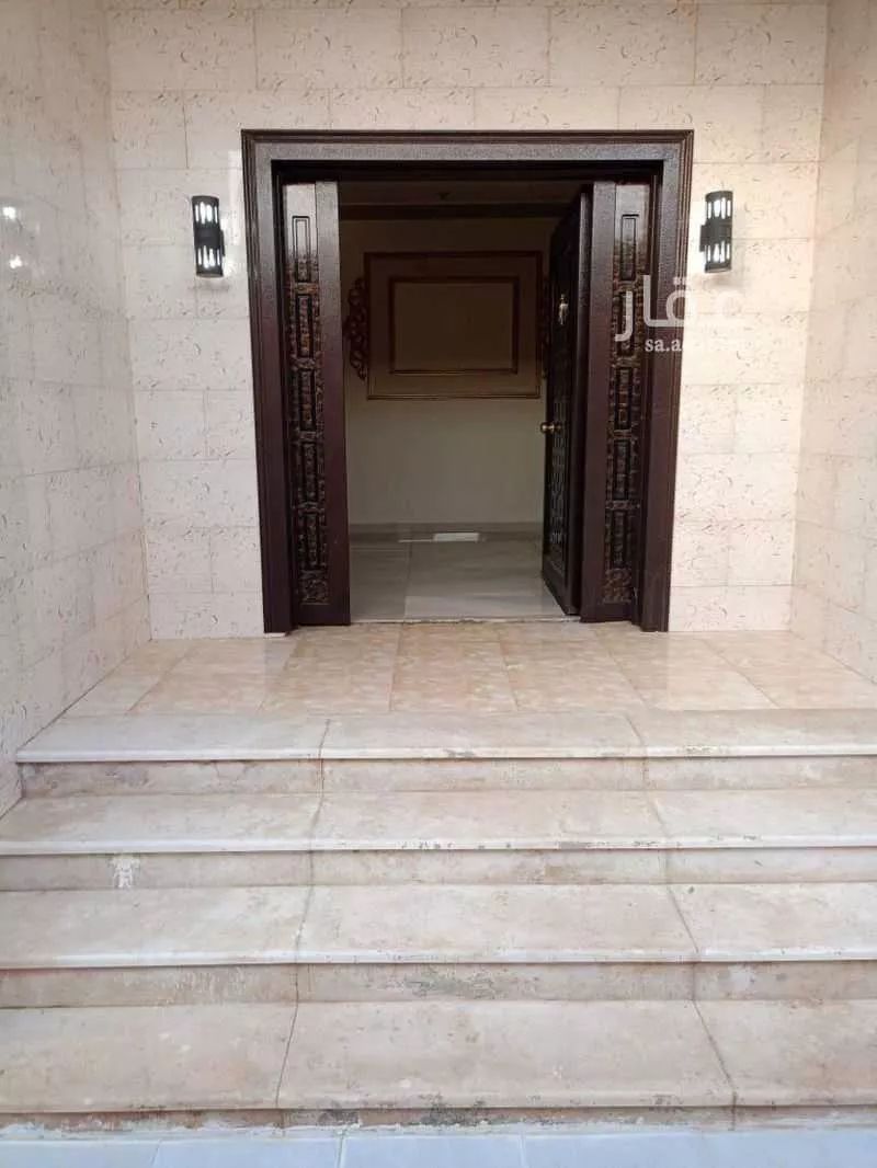 فيلا للبيع في شارع زفر بن زرعة, حي الكوثر, مدينة مكه المكرمه, منطقة مكة المكرمة 1 صورة