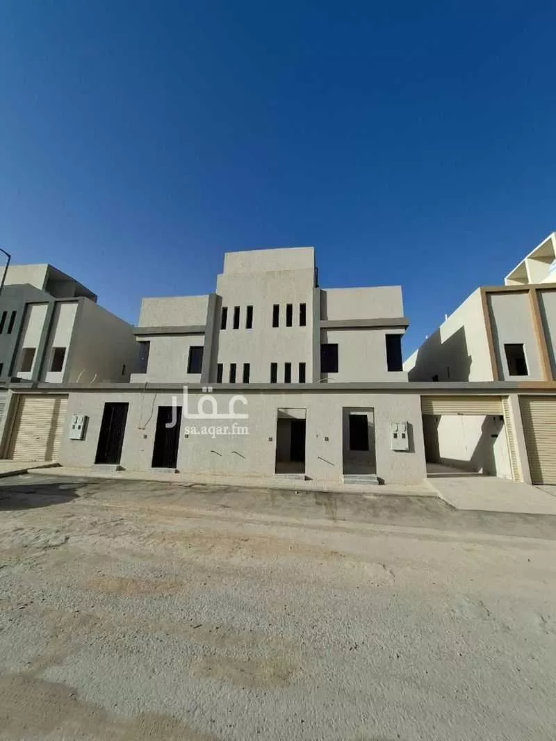 دور للبيع في شارع الحسن النابلسي, حي بدر, مدينة الرياض, منطقة الرياض 1 صورة