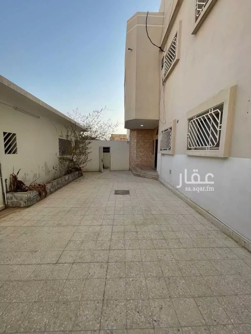 فيلا للإيجار في شارع الحورة, حي الربوة, مدينة الرياض, منطقة الرياض 1 صورة