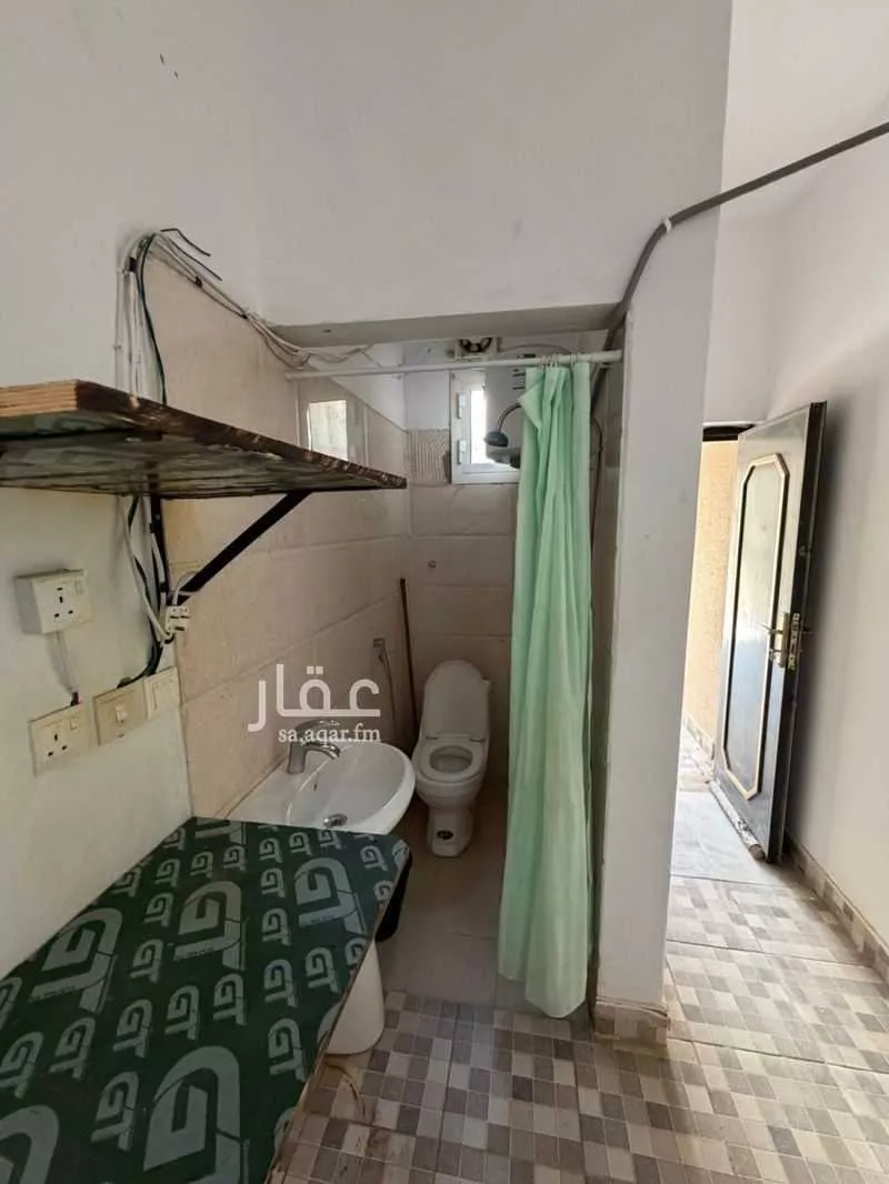 فيلا للإيجار في شارع علي بن سلامة اللخمي, حي المهدية, مدينة الرياض, منطقة الرياض 1 صورة