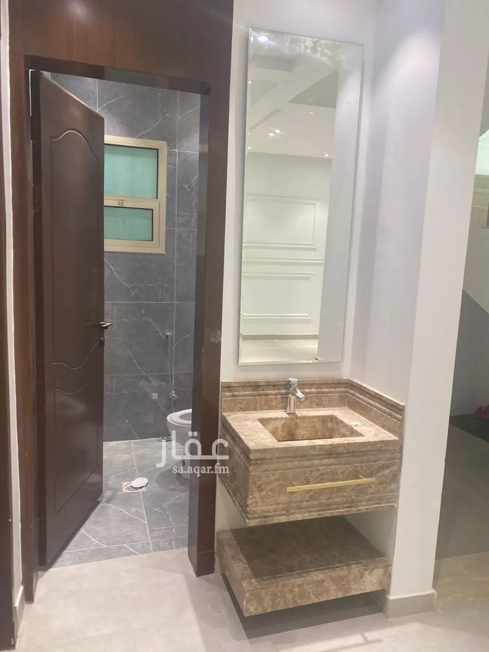 فيلا للإيجار في شارع حسين بن صديق دحلان, حي عكاظ, مدينة الرياض, منطقة الرياض 1 صورة