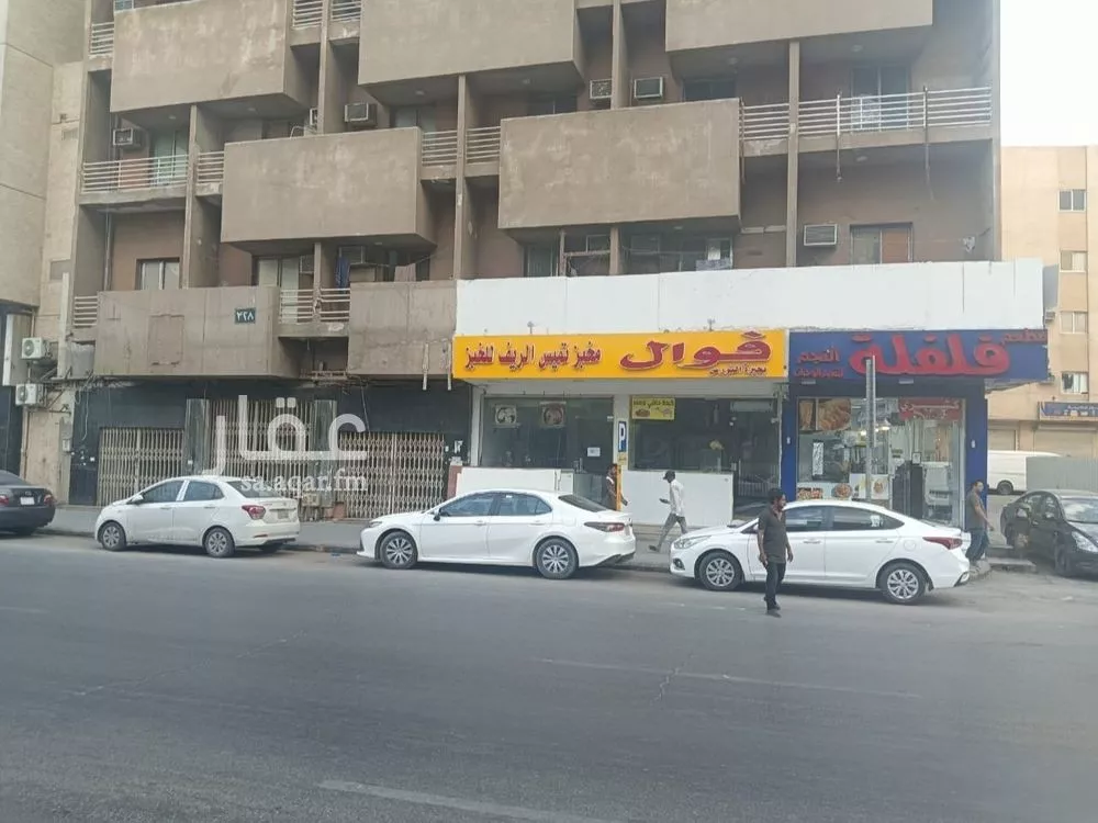 محل للإيجار في شارع البطحاء, حي المرقب, مدينة الرياض, منطقة الرياض 1 صورة