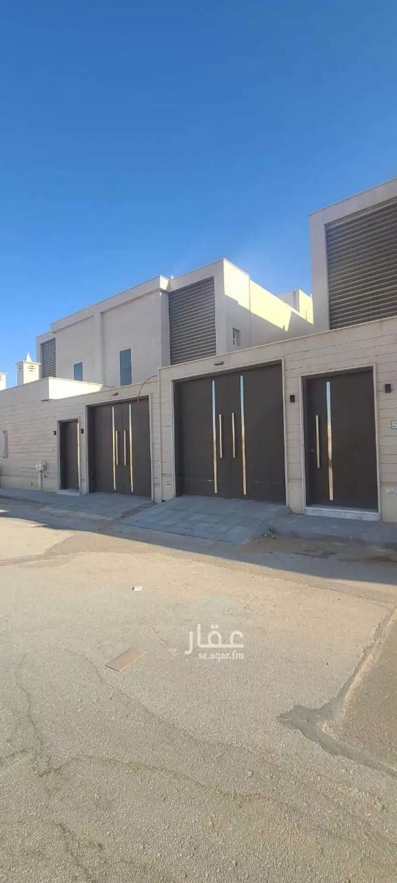 فيلا للبيع في شارع منصور الحنبلي, حي البساتين الشرقي, مدينة بريدة, منطقة القصيم 1 صورة