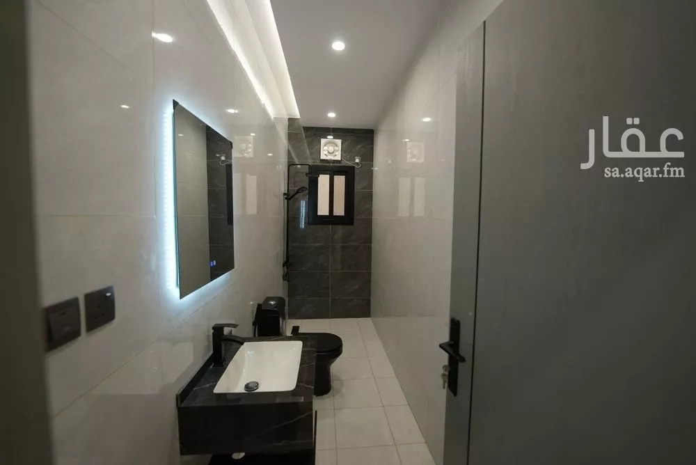 شقة للبيع في شارع عقبه بن كديم, حي الزهراء, مدينة جدة, منطقة مكة المكرمة 1 صورة