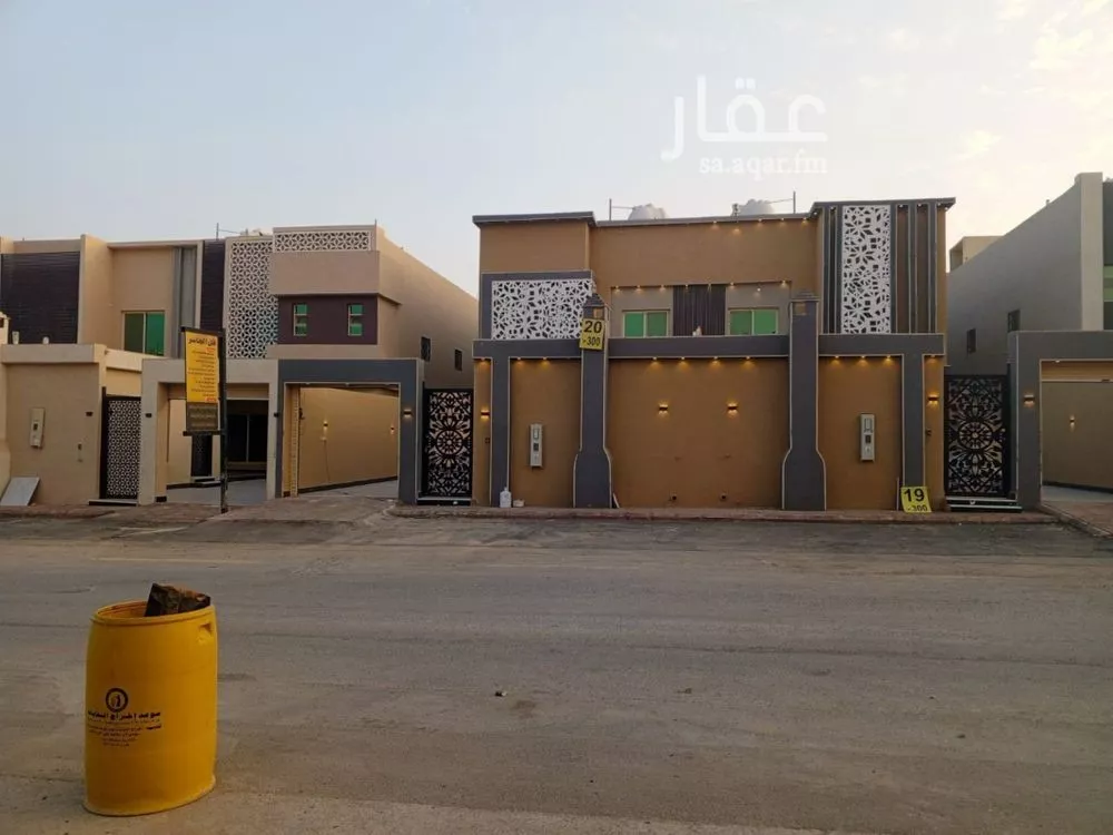 فيلا للإيجار في شارع حسين بن صديق دحلان, حي عكاظ, مدينة الرياض, منطقة الرياض 1 صورة