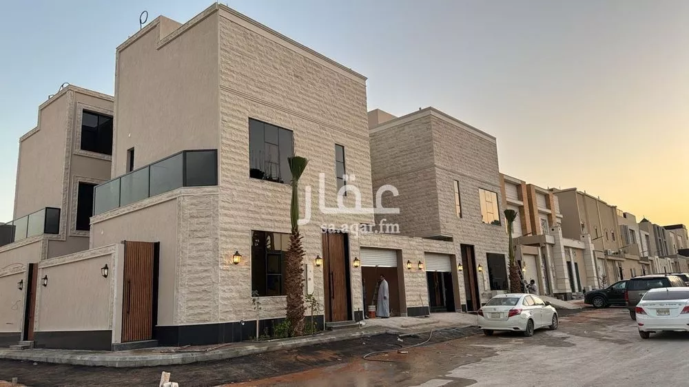 فيلا للبيع في شارع أبي هاشم بن عمار, حي المهدية, مدينة الرياض, منطقة الرياض 1 صورة