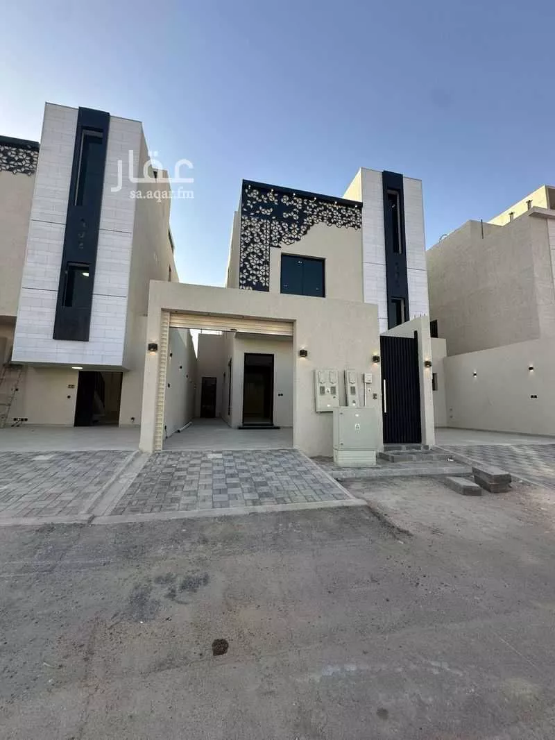 دور للبيع في شارع عبدالرحمن بن داود, حي الرمال, مدينة الرياض, منطقة الرياض 1 صورة