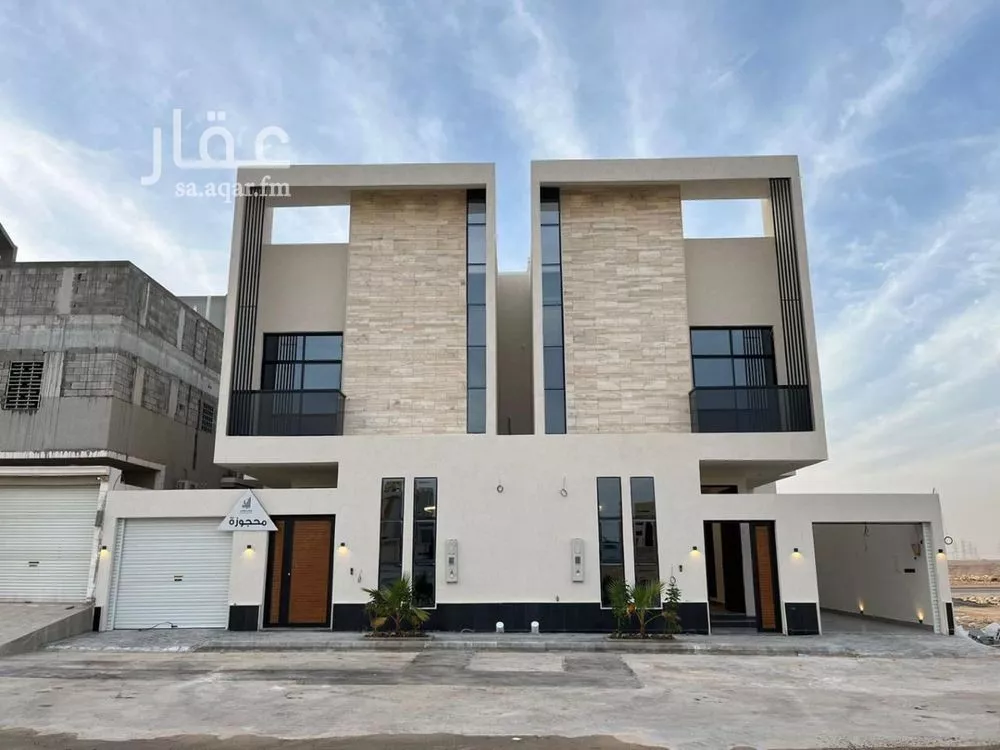 فيلا للبيع في شارع أحمد بن الحسن الأنصاري, حي المهدية, مدينة الرياض, منطقة الرياض 1 صورة