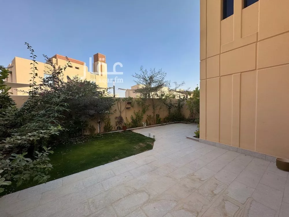 فيلا للإيجار في شارع رقم 1105, حي سدرة, مدينة الرياض, منطقة الرياض 1 صورة