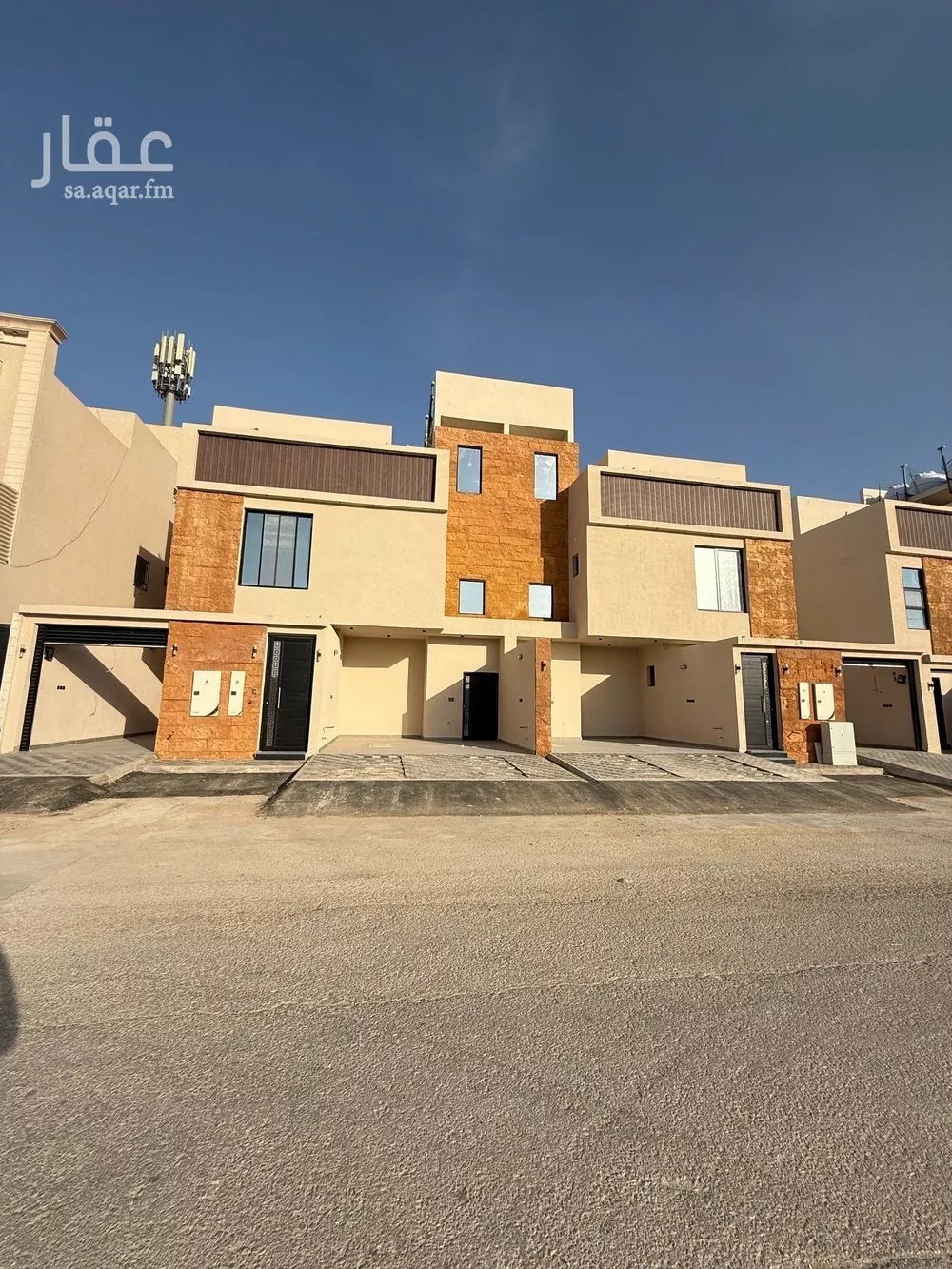 دور للبيع في شارع الجنابين, حي الحزم, مدينة الرياض, منطقة الرياض 1 صورة