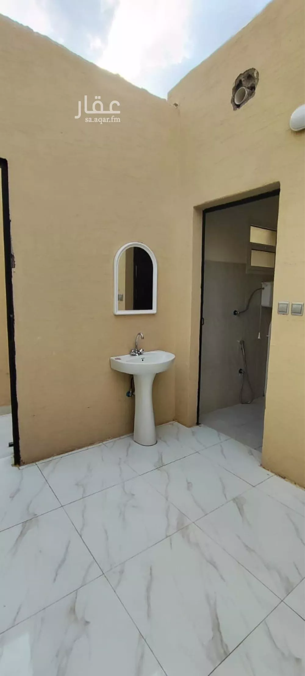 غرفة للإيجار في شارع عبدالملك بن عمر بن عبدالعزيز, حي الرمال, مدينة الرياض, منطقة الرياض 1 صورة