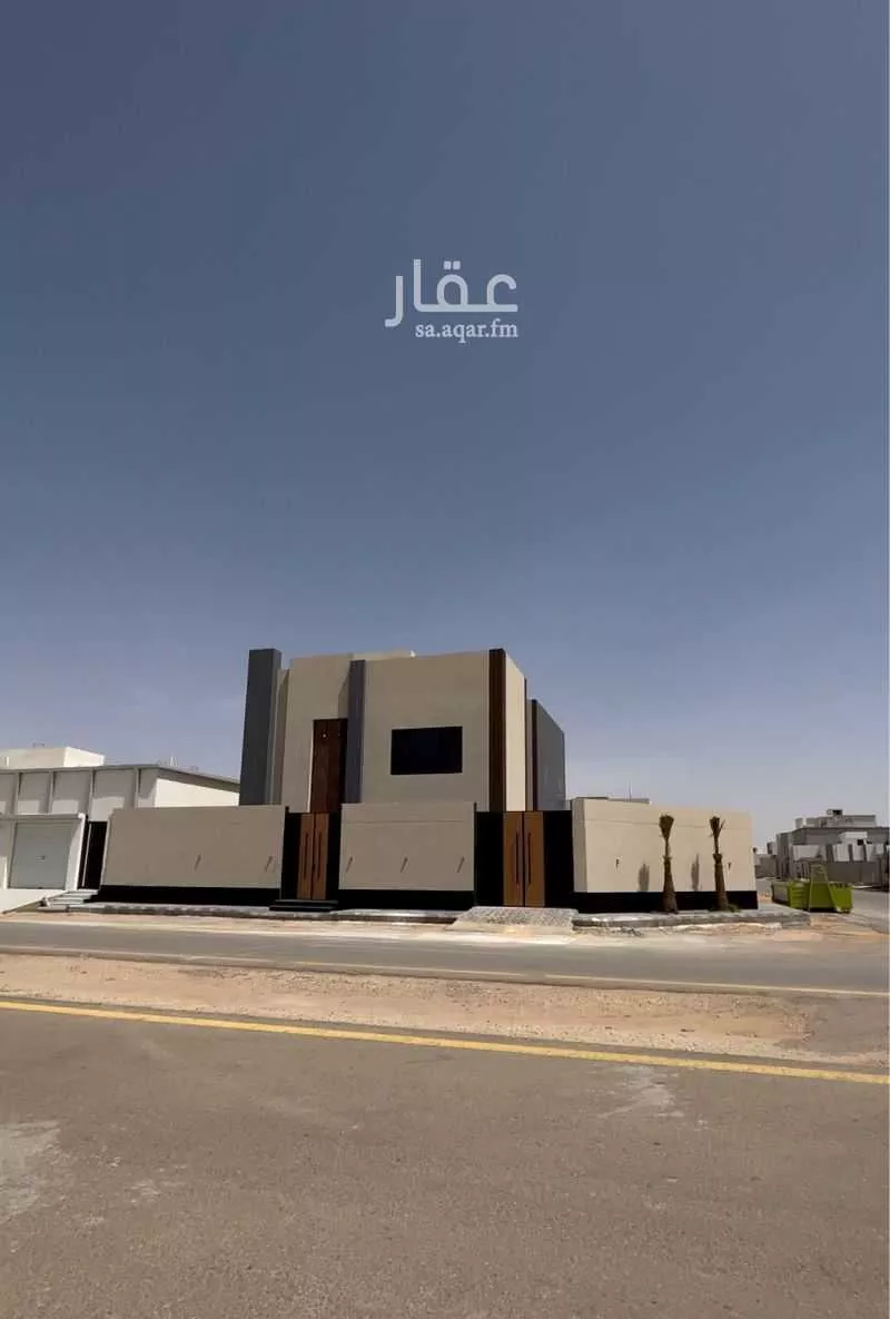 فيلا للبيع في شارع الدائري الغربي, مدينة البدائع, منطقة القصيم 1 صورة