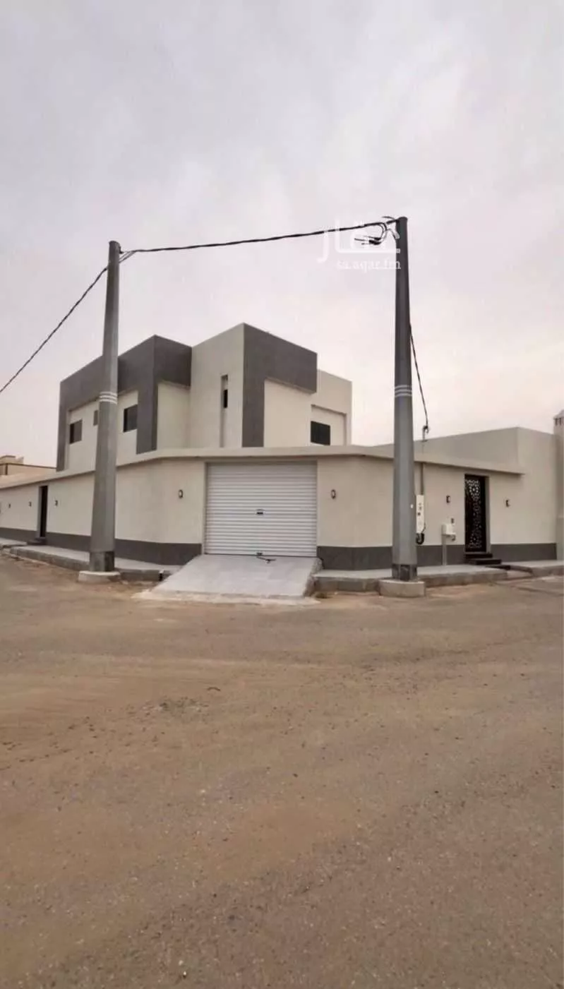 فيلا للبيع في شارع القادسية 141, حي القادسية, مدينة البدائع, منطقة القصيم 1 صورة