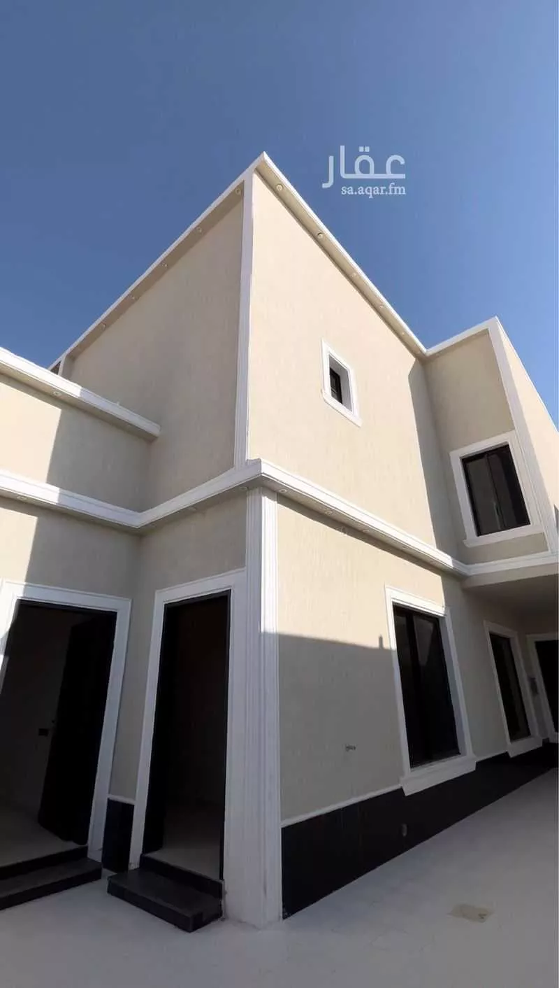 فيلا للبيع في شارع أبي العباس الفارسي, حي الملك فهد, مدينة عنيزة, منطقة القصيم 1 صورة