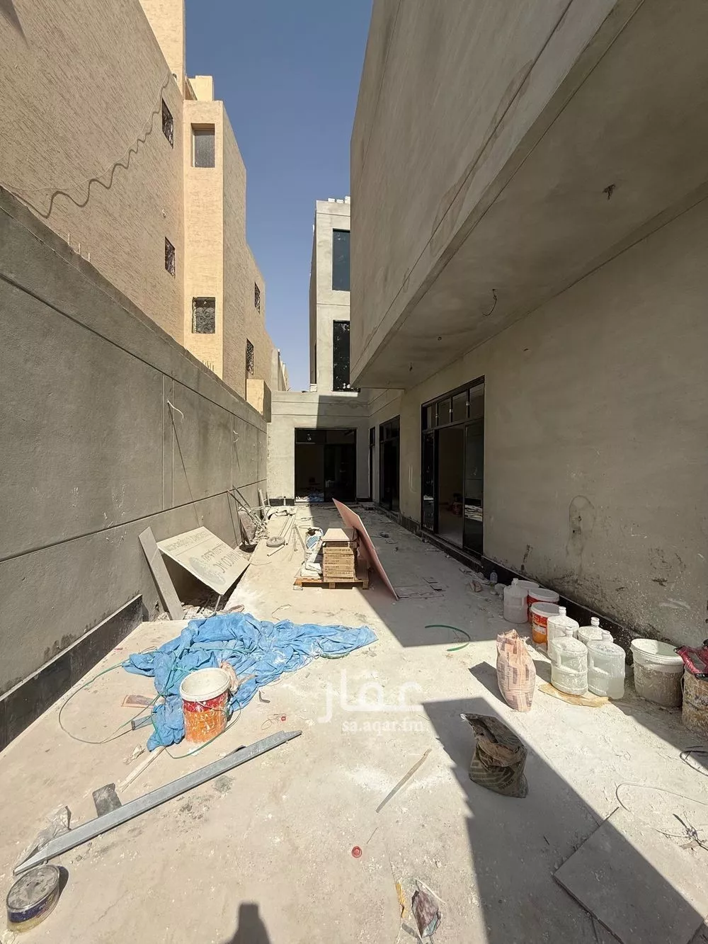 فيلا للبيع في شارع قطب الدين بن السلطان, حي المهدية, مدينة الرياض, منطقة الرياض 1 صورة