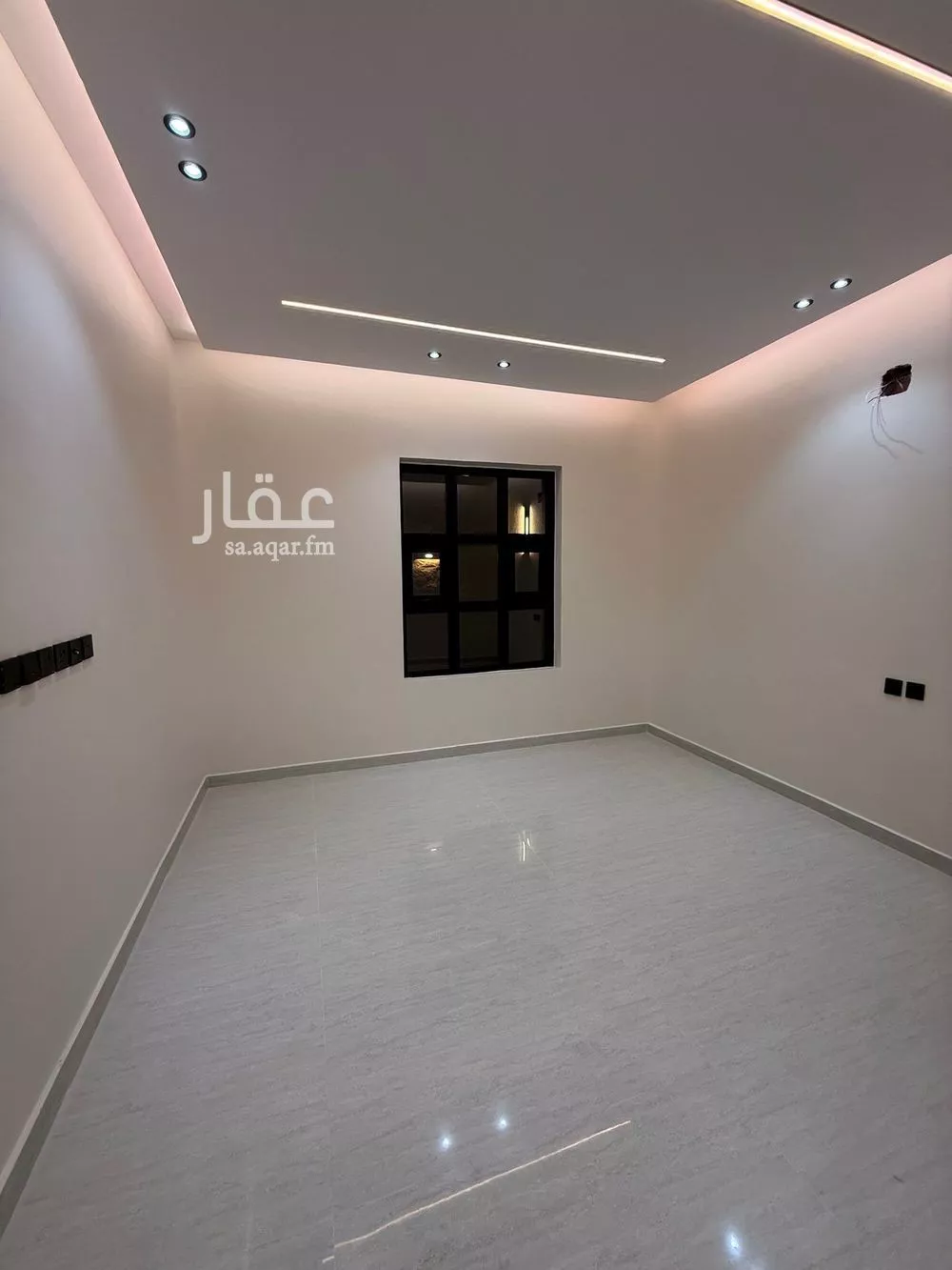 فيلا للبيع في شارع عبدالله بن صدقة, حي المهدية, مدينة الرياض, منطقة الرياض 1 صورة